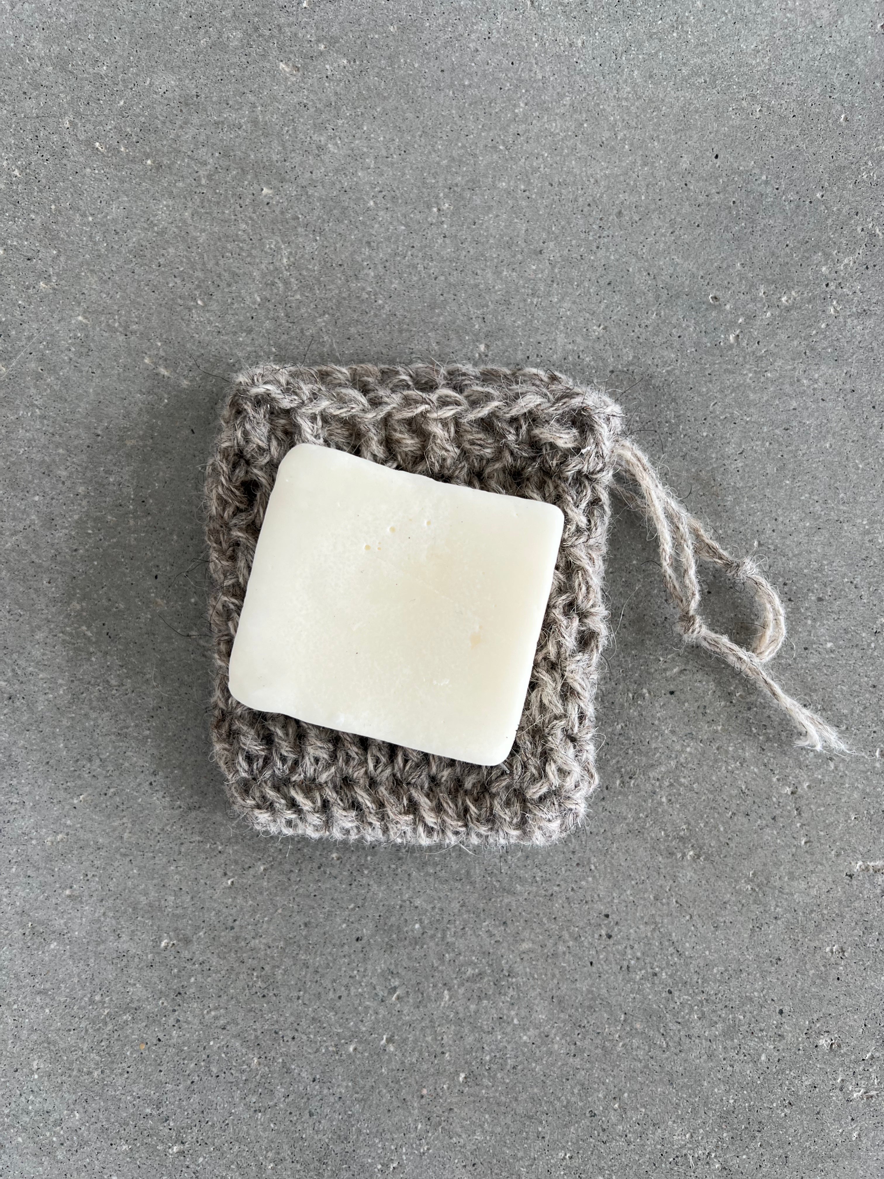 Wool Soap Travel Bag - Shampoo & Conditioner Size